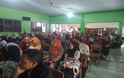 Pertemuan Komite dan Orang tua siswa Kelas 10 SMA PGRI